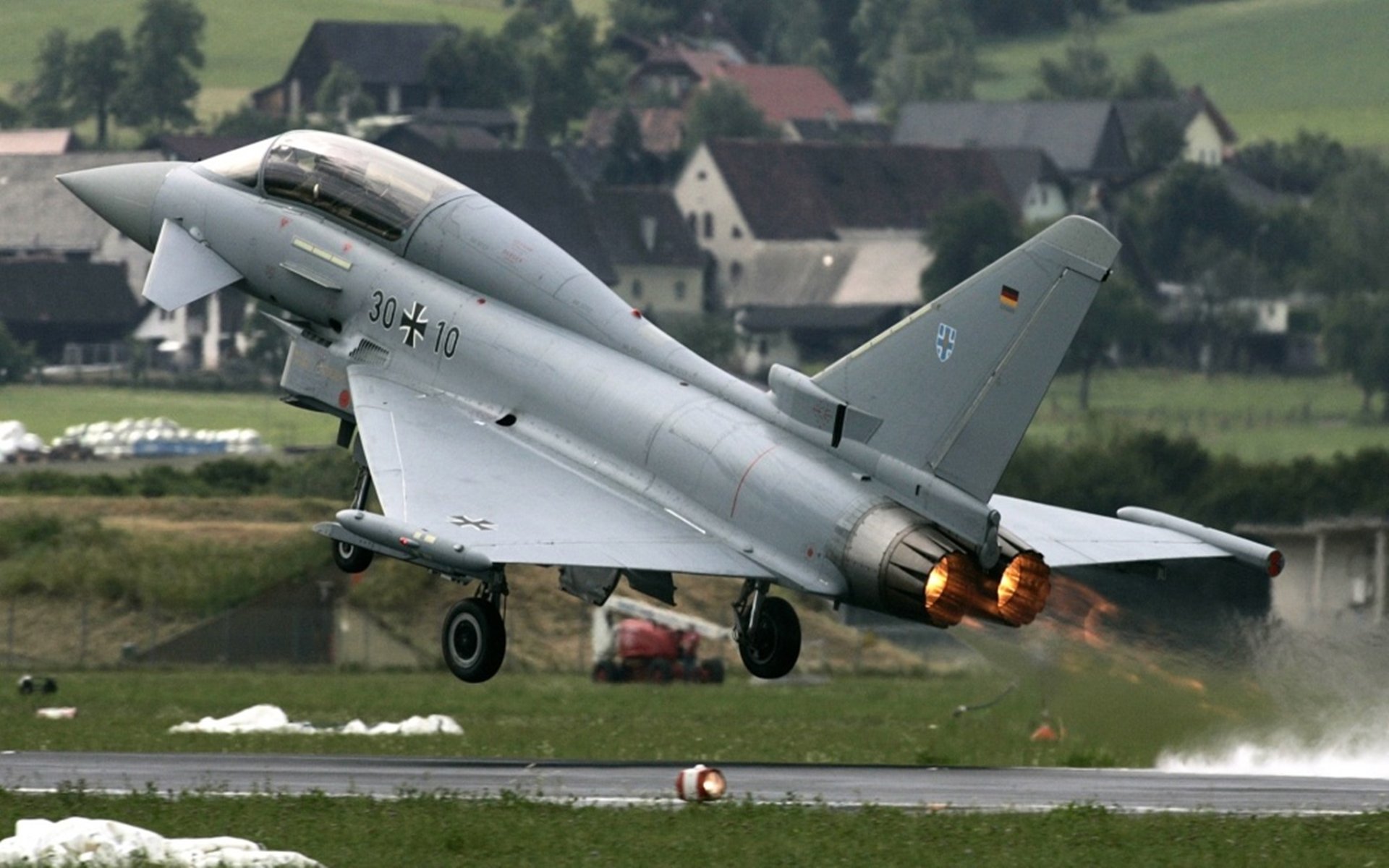 德甲深度剖析，比赛中的战术变化有效提升了场上控制力，德甲比赛规则