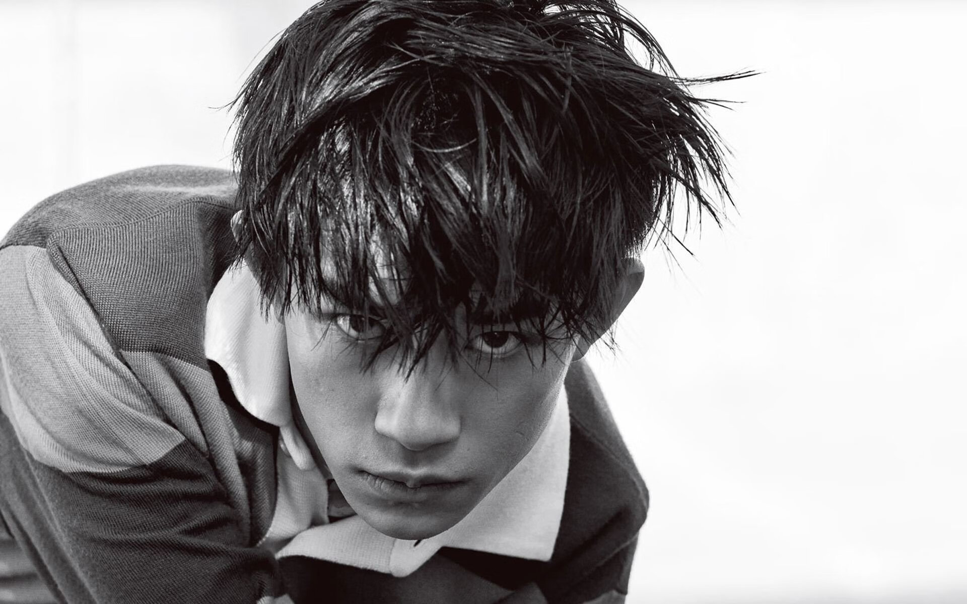 开云综合服务-夜幕下的星空星光慢跑，留下运动中的每个光影，星空下跑步